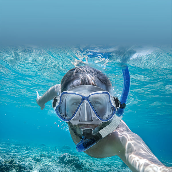 Smiling Shark Panoramic Wide View, Anti-Fog Scuba Diving Mask, Professional Snorkeling Gear