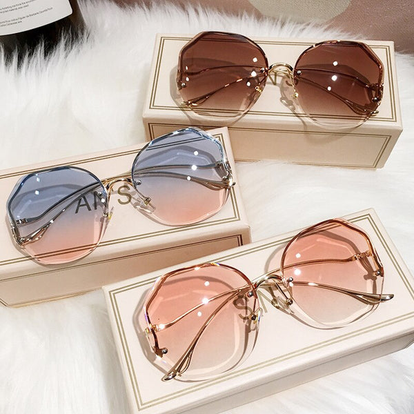 Fashion Sunglasses Women Metal Female UV400 Vintage Ladies Stylish Design Oversized Square Sunglasses For Women